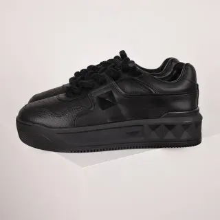 Valentino Black Monochrome Pyramid Stud Detail Lifestyle Sneakers