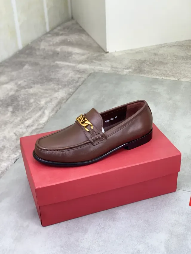 Valentino Mocassin cuir marron boucle VLogo dorée 5