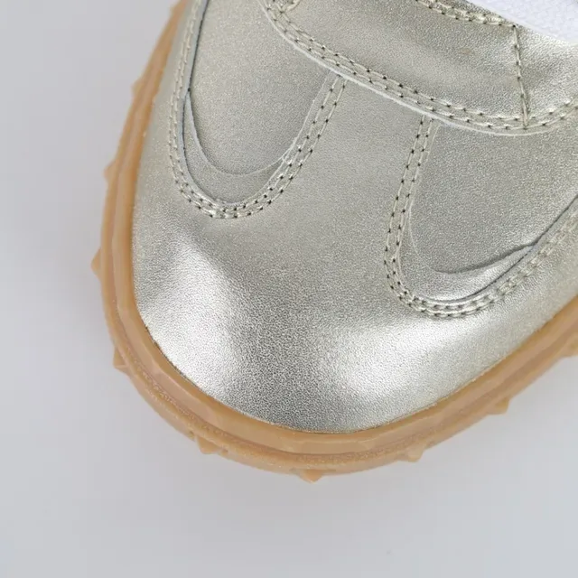 Valentino sneakers minimalistes propres sport-luxe avec upper en cuir métallique blanc doré pour style de vie 5