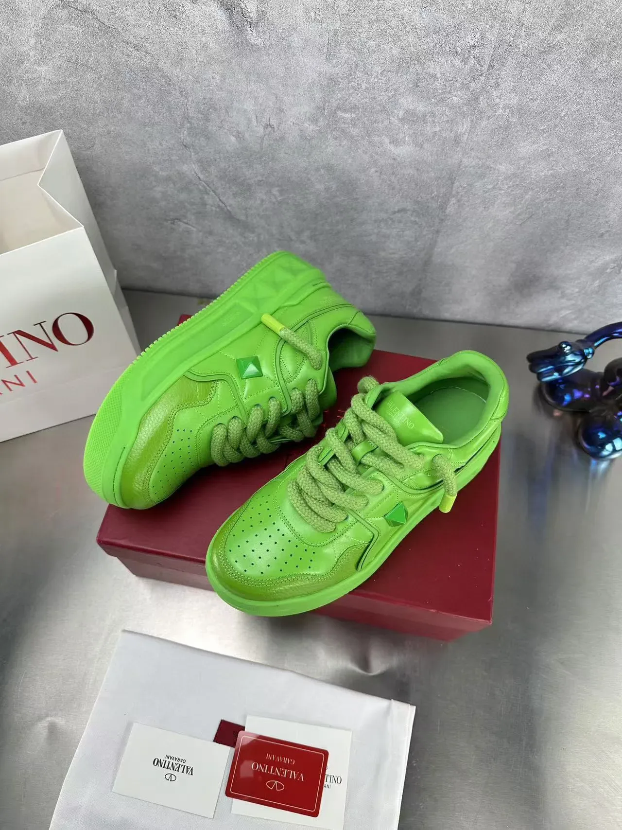 Valentino أخضر جلد مثقوب كعب منصة نمط حياة حذاء رياضي 3