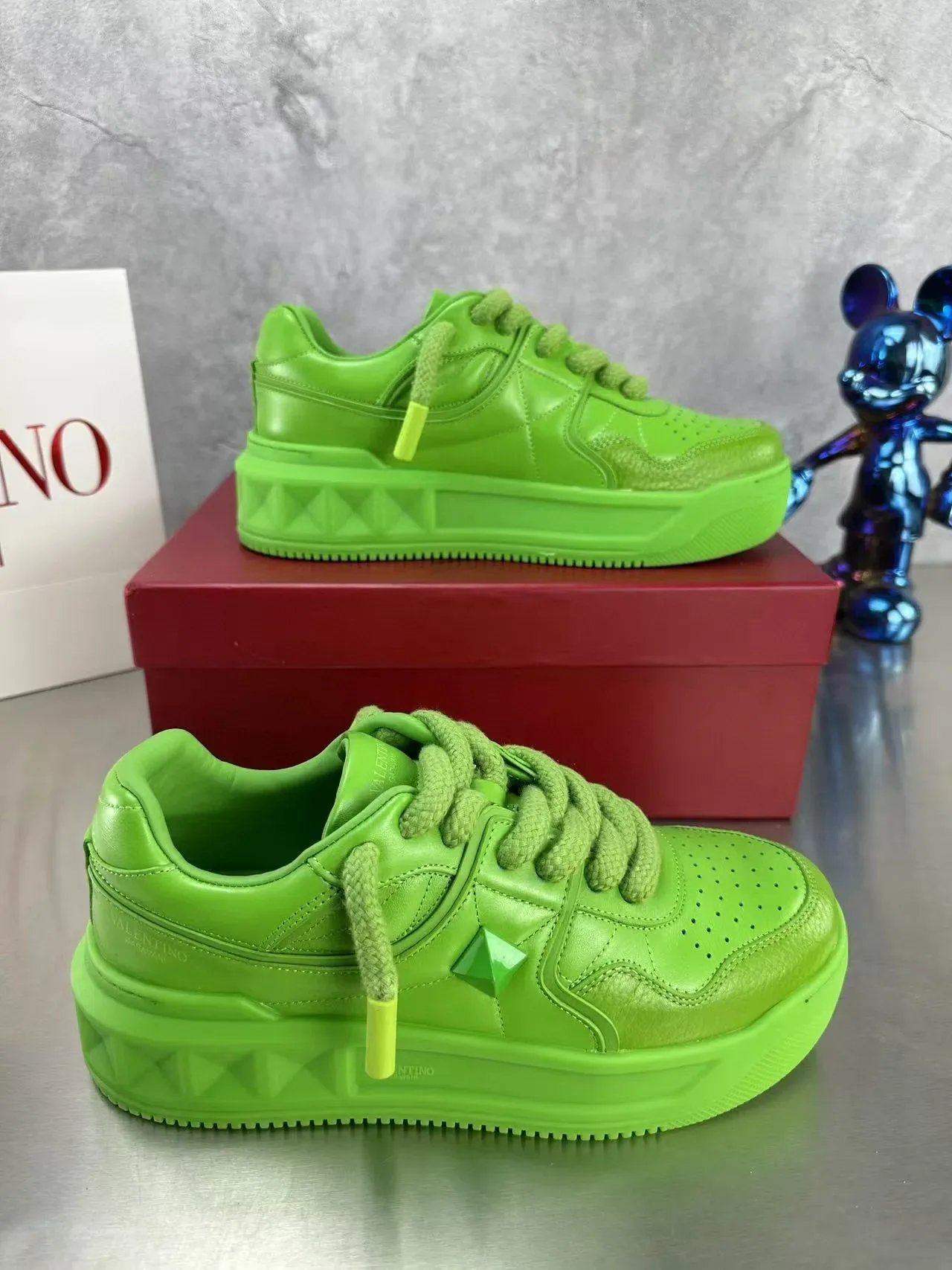 Valentino أخضر جلد مثقوب كعب منصة نمط حياة حذاء رياضي 8