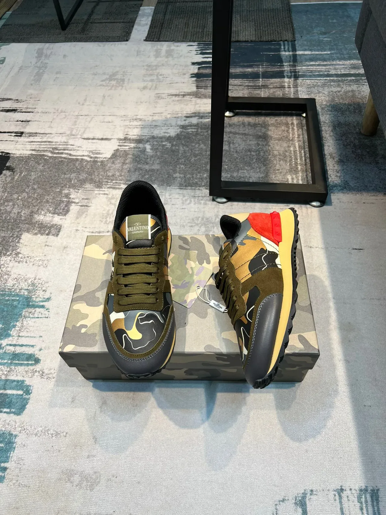 Valentino Multicolor Red Camouflage-Print Upper Mixed-Material Construction Lifestyle Sneakers 5