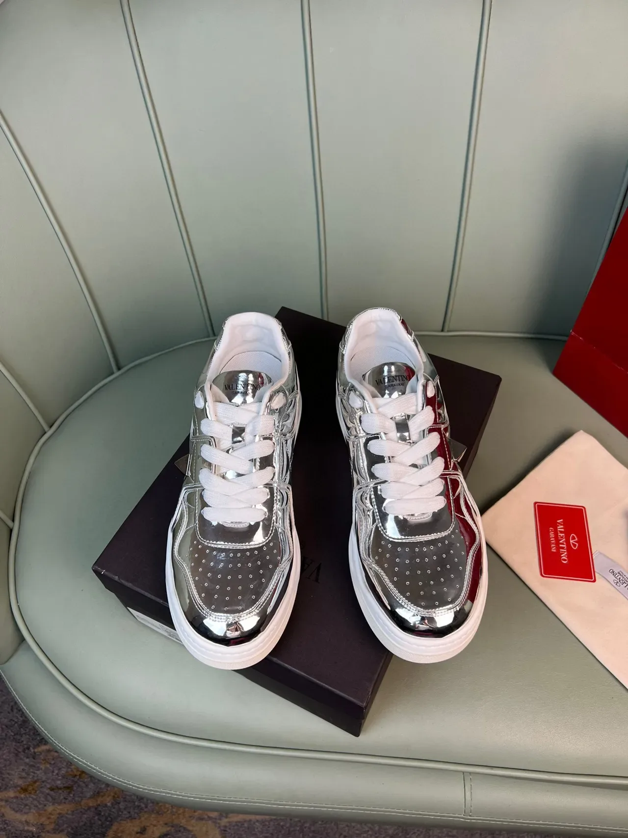Valentino Rockstud Métallique Chrome et Rouge Lifestyle Sneakers 9