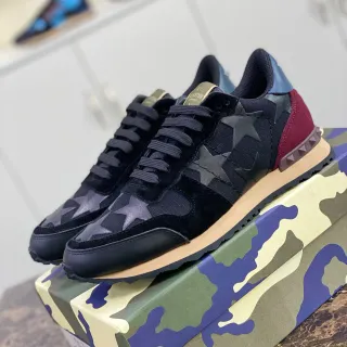 Valentino Rockstud Star-Print Negro Borgoña Zapatillas Lifestyle