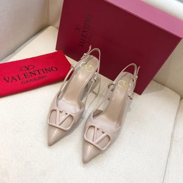 Valentino Rockstud VLOGO bombas nude bege slingback 8