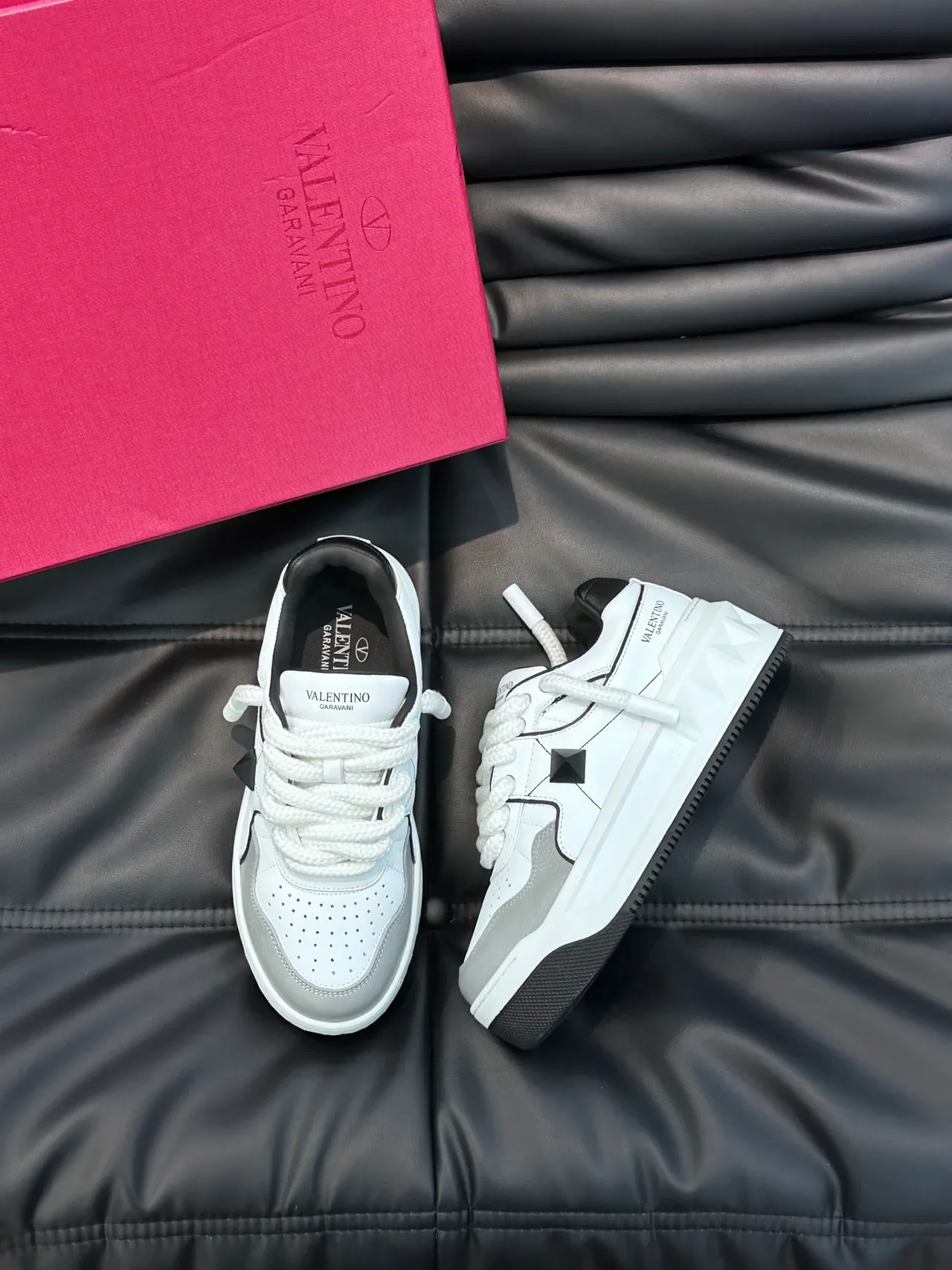 Valentino Rockstud Branco Cinza Preto Tênis Lifestyle 4