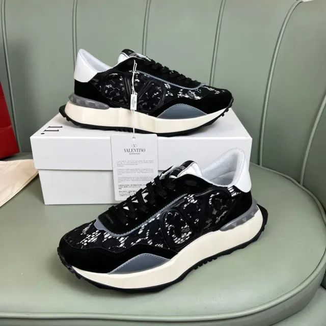 Valentino Runner أحذية رياضية أسود Lace-Panel VLOGO نمط الحياة 7