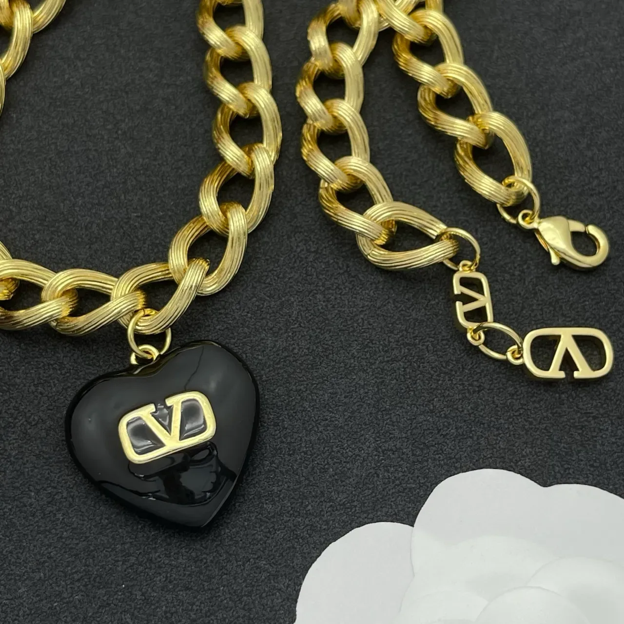 Colar Corrente VLogo Coração Valentino Preto e Dourado 5