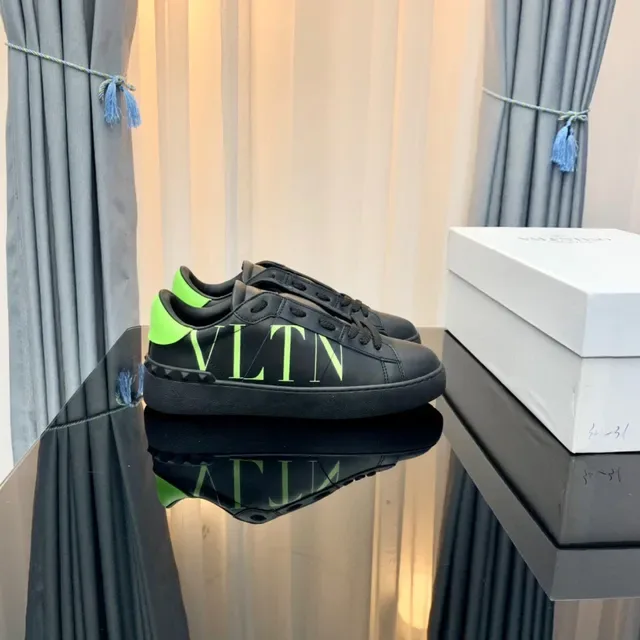 Valentino VLTN Noir et Vert Néon Sneakers Lifestyle 9