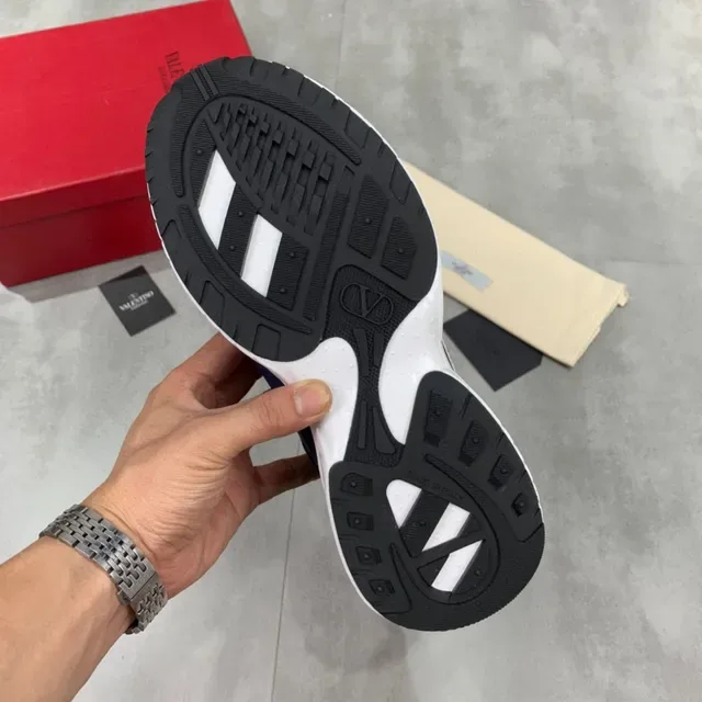 Valentino VLTN Sneakers Chunky Rose et Marine 3