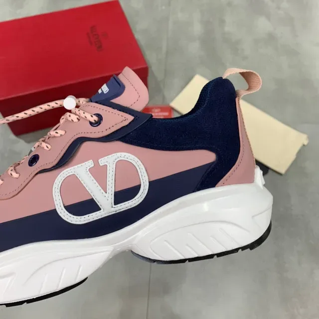 Valentino VLTN Sneakers Chunky Rose et Marine 4
