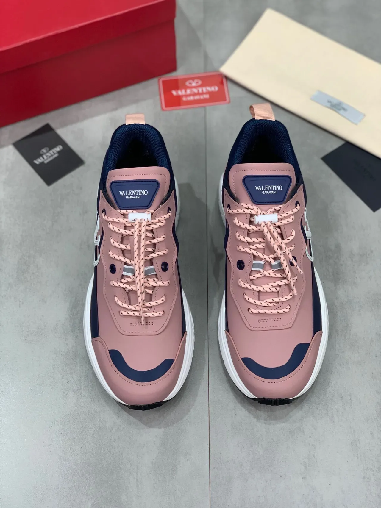 Valentino VLTN Sneakers Chunky Rose et Marine 8