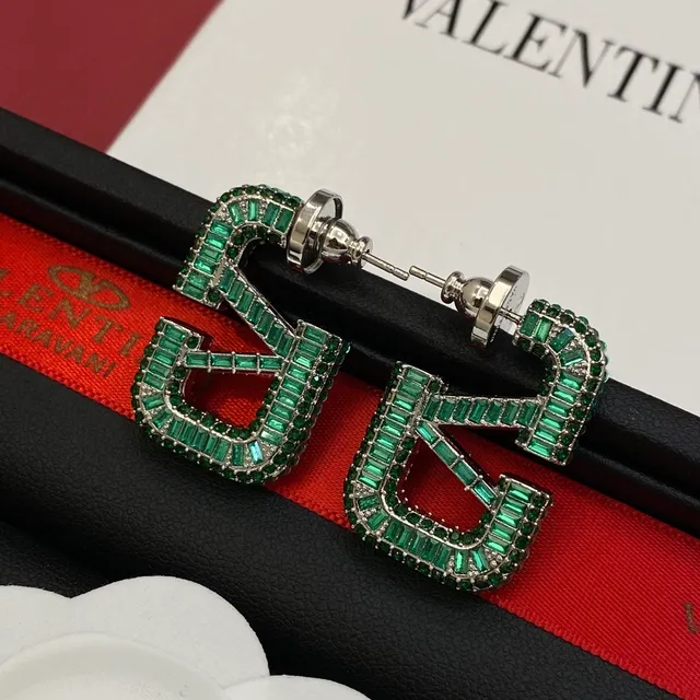 Valentino VLTN Logo Baguette أخضر Crystal Stud Earrings 3