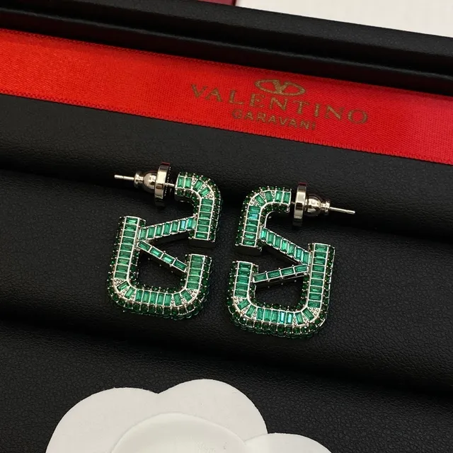 Valentino VLTN Logo Baguette أخضر Crystal Stud Earrings 4