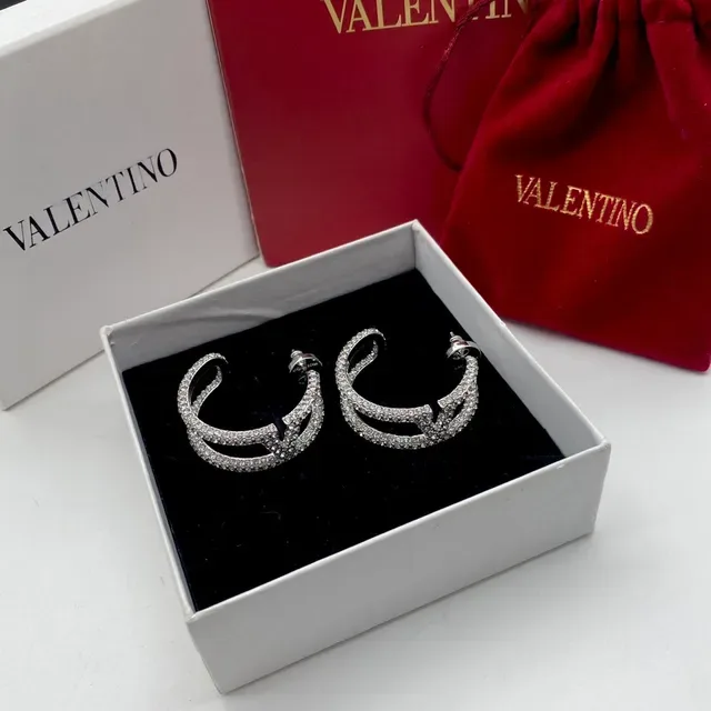 Valentino VLTN Pavé Crystal Brincos de Aro Abertos em Forma de V 6