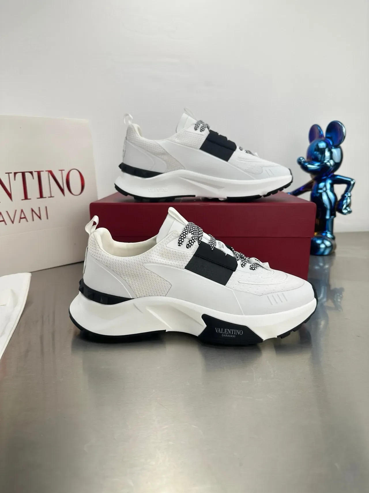Valentino White Black Chunky Platform Sole Strap Accent Lifestyle Sneakers 4