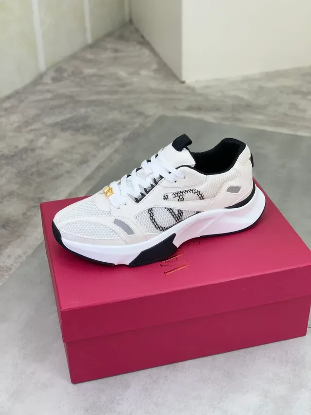 Valentino Chaussures Lifestyle Blanc Noir Maille Et Daim Superposition Sculptée Semelle Chunky 4