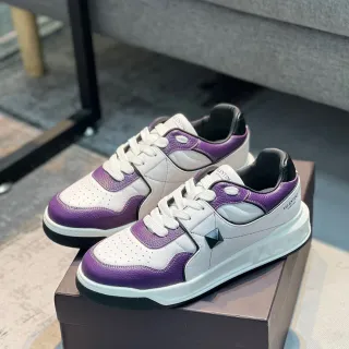 Valentino أبيض بنفسجي جلد بانيل إبهام مثقوب أسلوب حياة