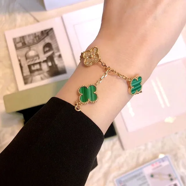 Van Cleef & Arpels Alhambra Cinq motifs malachite et diamant bracelet 4