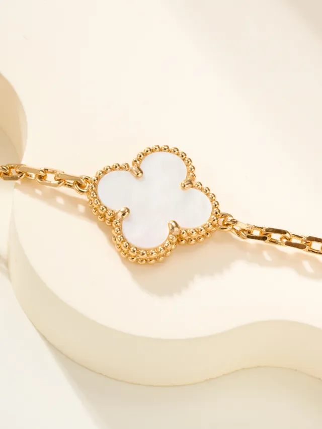 Van Cleef & Arpels Alhambra Cinco Motivos Ouro e Mãe de Pérola Pulseira 5