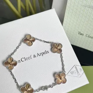Van Cleef & Arpels Alhambra Five Motif Rose Gold এবং White Gold ব্রেসলেট