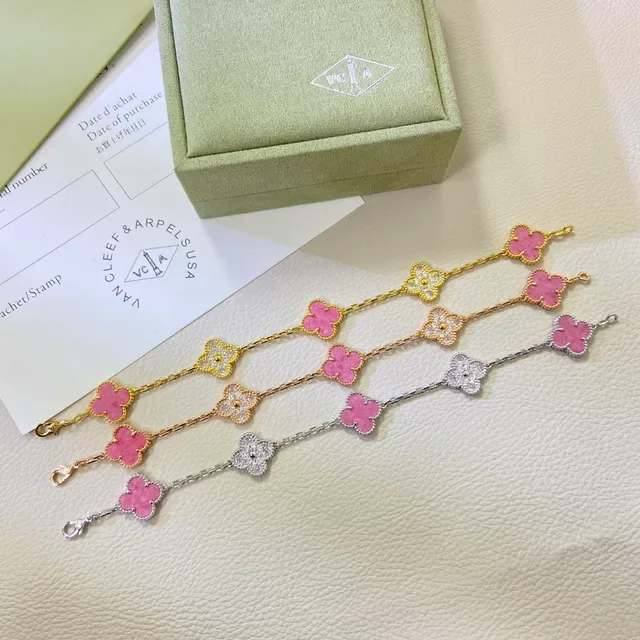 Van Cleef & Arpels Alhambra Pulseiras de esmalte rosa e pavé em ouro e prata 2
