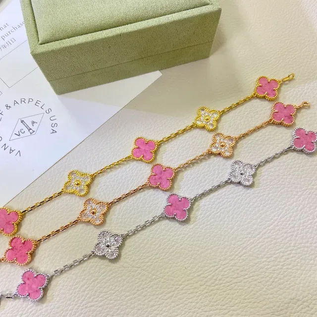 Van Cleef & Arpels Alhambra Pulseiras de esmalte rosa e pavé em ouro e prata 3
