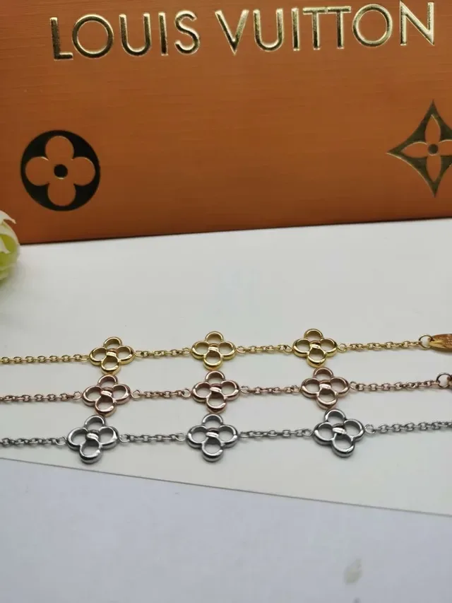Van Cleef & Arpels Cadena de Oro Motivos de Trébol de Cuatro Hojas Pulsera 8