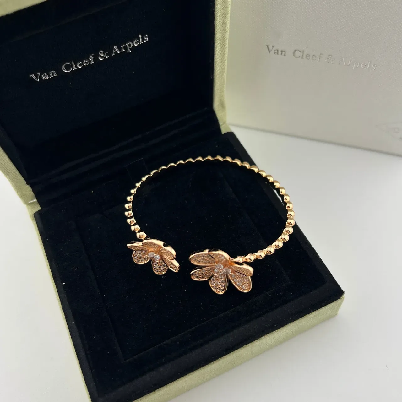 Van Cleef & Arpels Bracelet Floral Or Rose Pavé 5