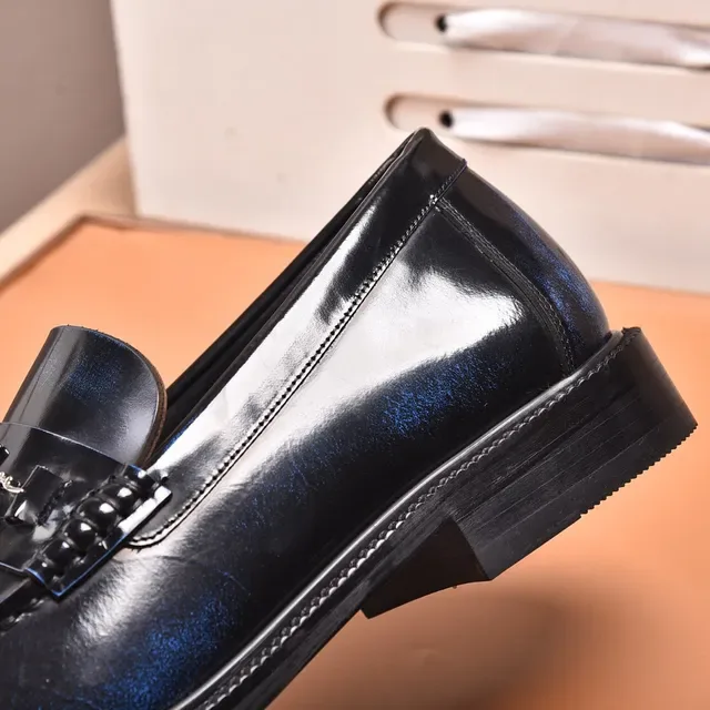 Versace Black Blue High-Gloss Patent Leather Iridescent Gradient Loafer 2