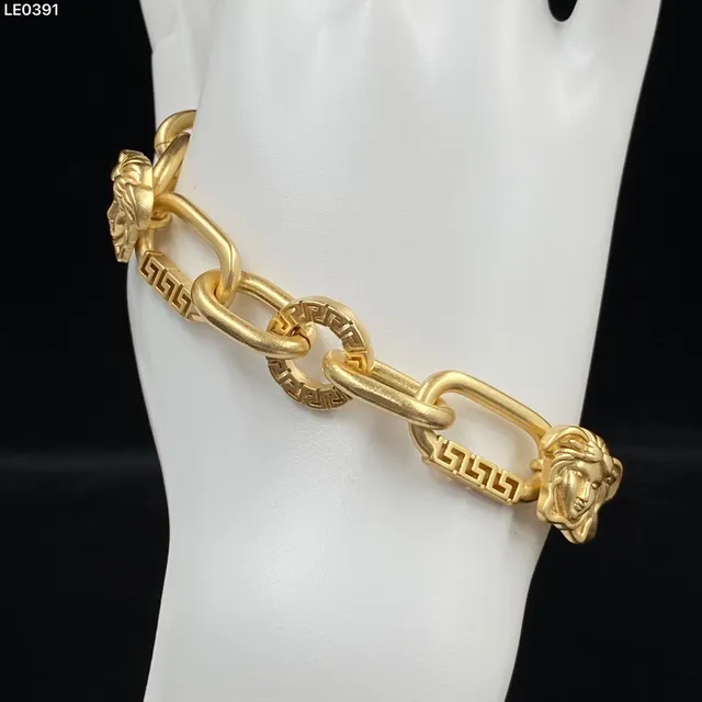 Versace Chain Reaction Doré Tête de Médusa et Maillon Greca Collier 3