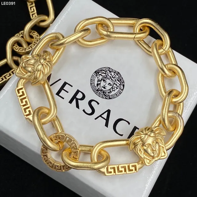 Versace Chain Reaction Doré Tête de Médusa et Maillon Greca Collier 4