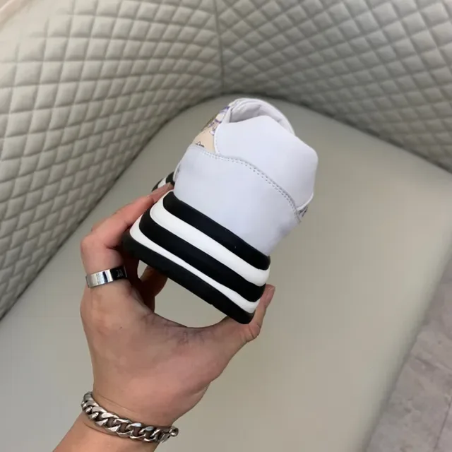Versace Chaîne de réaction Medusa Impression baroque Sneakers lifestyle 3