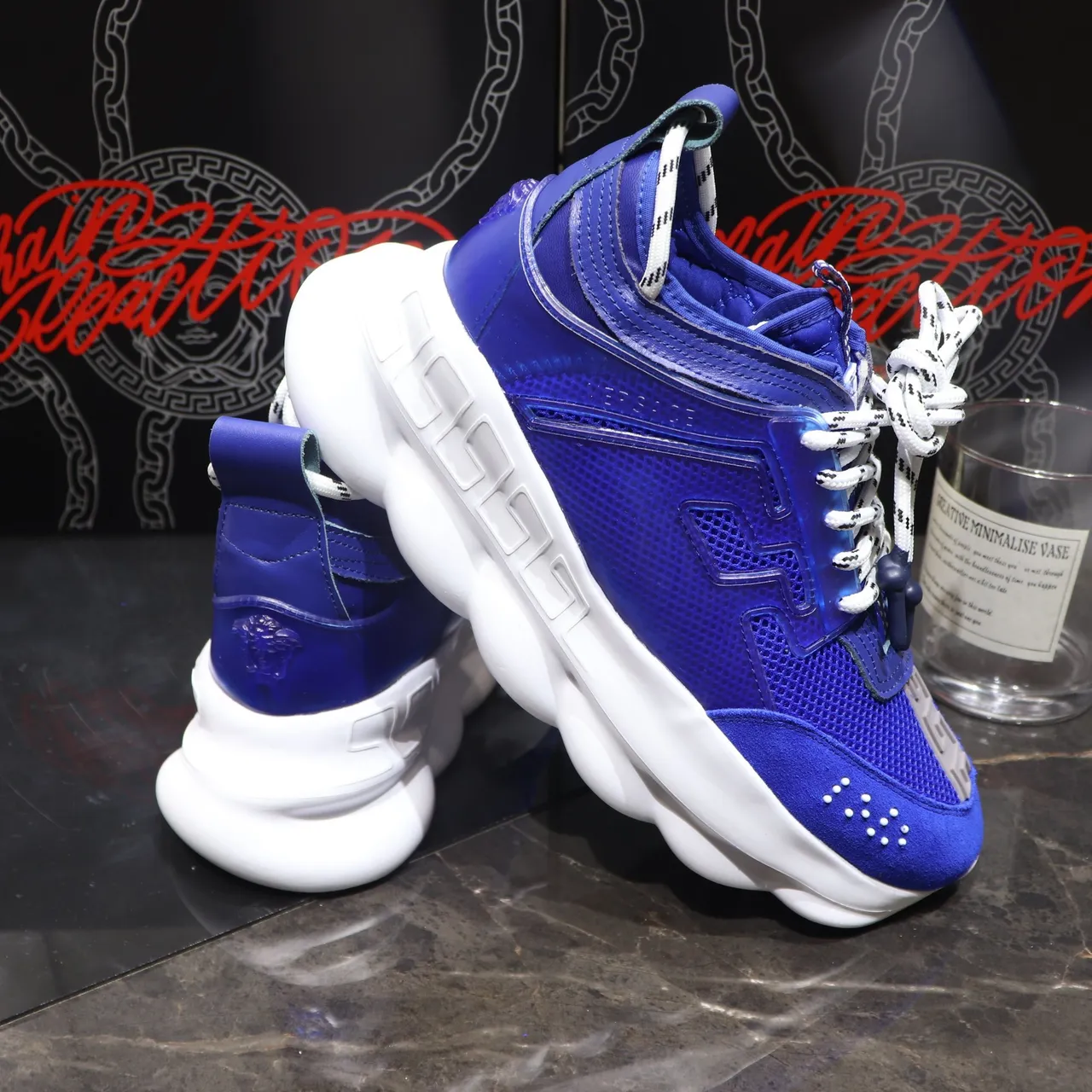 Versace Chain Reaction أزرق ملكي شبكة و سويد كانكي سنايكرز 4