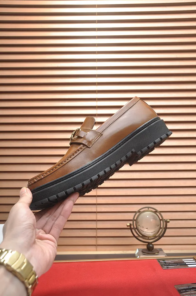 Versace Chain Reaction Cuir Tan Medusa-Buckle Mocassins à plateforme 5