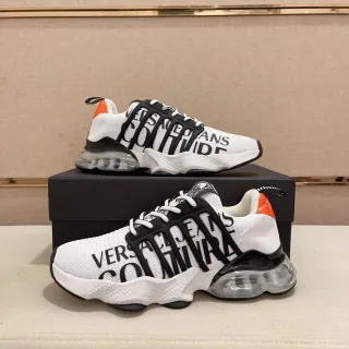 Versace Chain Reaction सफेद काला नारंगी मोटी सोल वाली स्नीकर्स