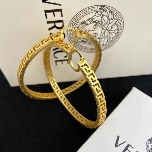 Versace Boucles d'oreilles en Or Motif Clé Grecque 3