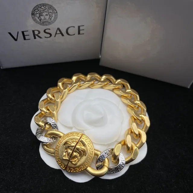 Versace Gold Silver Curb-Link Chain Medusa Head Clasp Bracelet 7