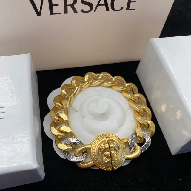 Versace Gold Silver Curb-Link Chain Medusa Head Clasp Bracelet 9