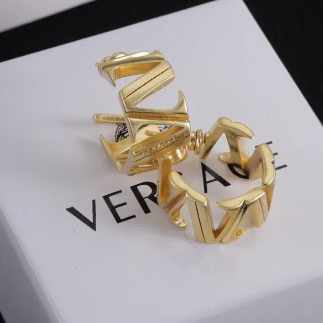 Versace Greca Odissea Aros Esculturados Dourados 5