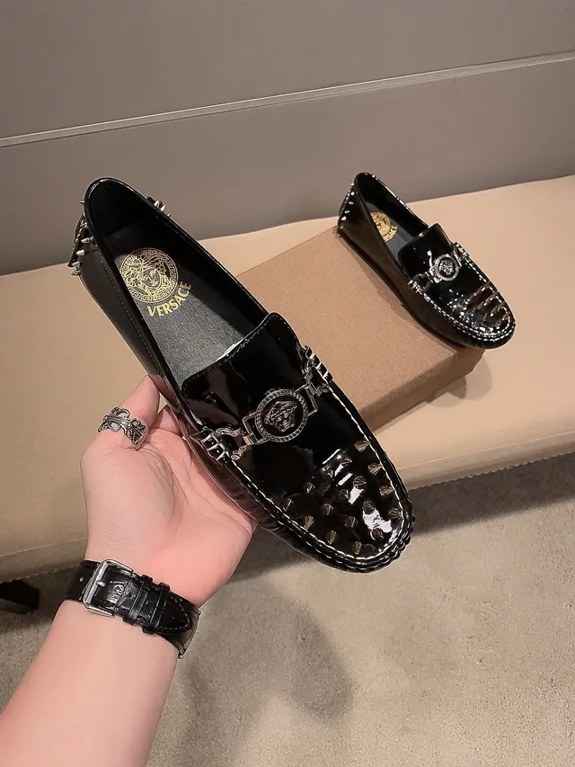 Versace Medusa Loafer Mocassins Pretos Brilhantes Couro Patentado 4