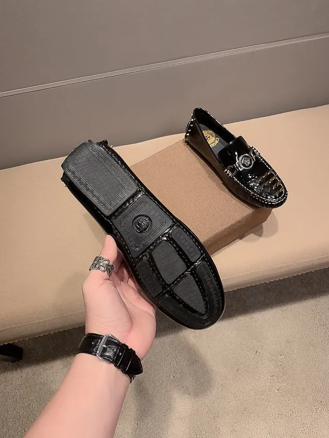 Versace Medusa Loafer Mocassins Pretos Brilhantes Couro Patentado 7