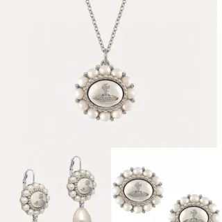 Vivienne Westwood Orb Pearl Silver Beige Medallion Necklace