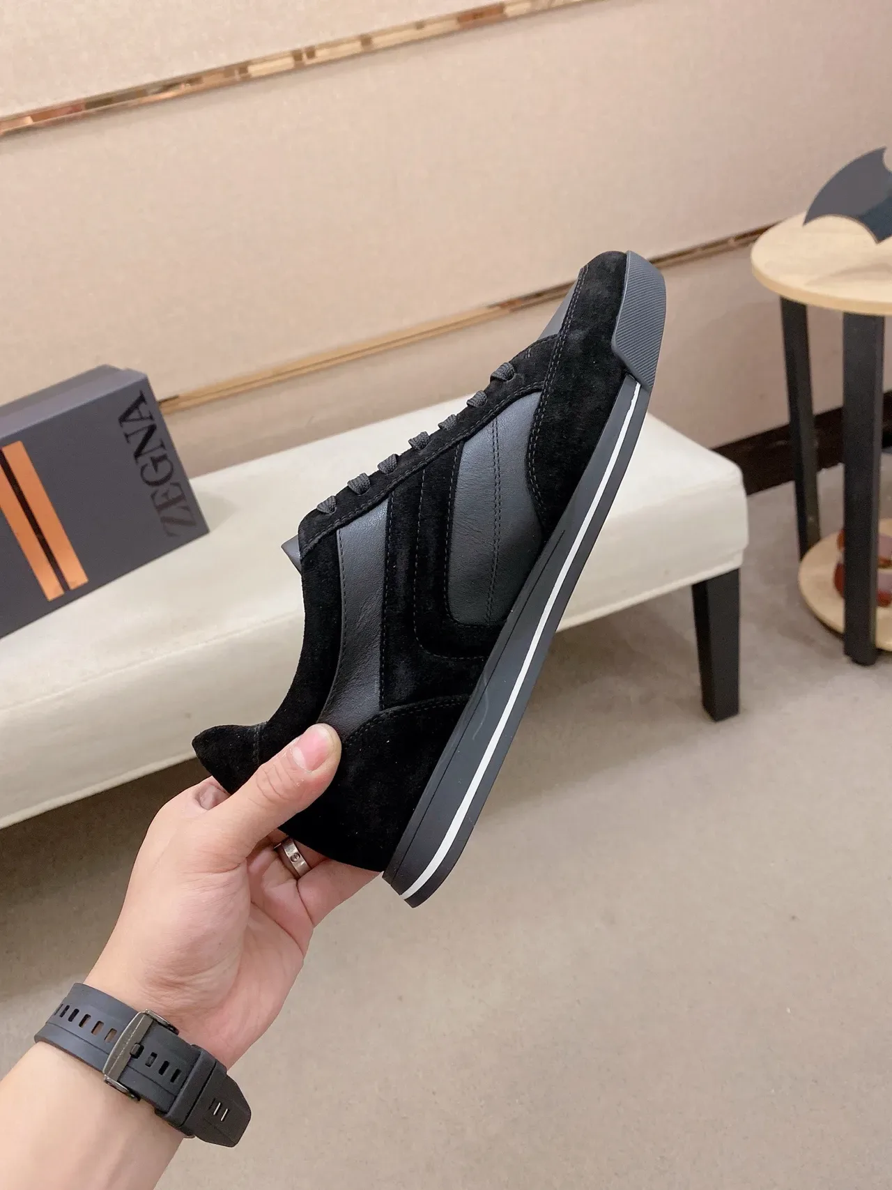 Ermenegildo Zegna Sneaker Lifestyle en Cuir de Daim Noir et Gris 5