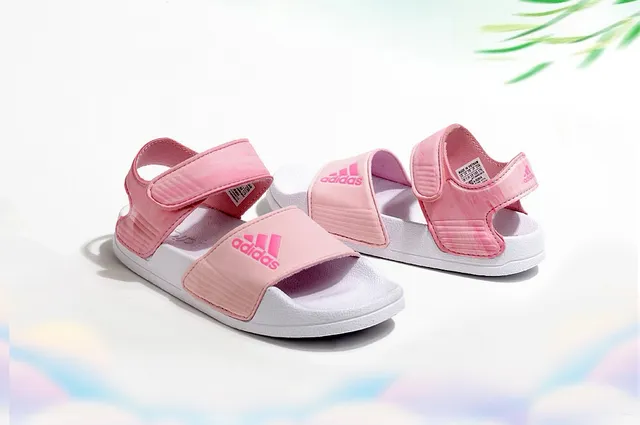 Adidas Adilette Slide Sandales casuales roses blanches avec fermeture à deux brides velcro 7