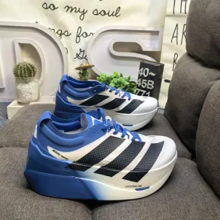 Adidas Adios Endurance Lightstrike Pro zapatillas de correr blancas y azules