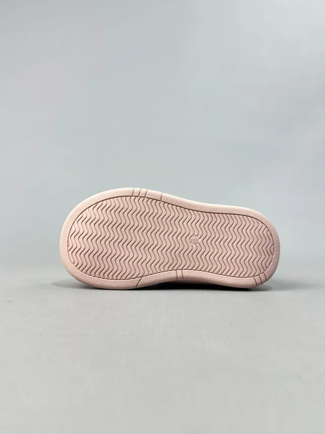 Adidas Bottines de Neige Beige Noir à hauteur de cheville avec doublure quiltée et rembourrée 15