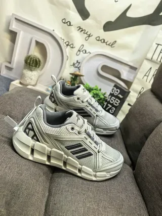Adidas Beige Gray Mesh And Synthetic Upper Segmented Chunky Midsole Lifestyle Sneakers 9