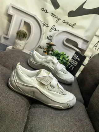 Adidas Beige Gray Velcro Strap Closure Sculpted Midsole Lifestyle Sneakers 9
