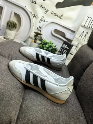 Adidas Beige White Laceless Slip-On Three-Stripe Side Panel Lifestyle Sneakers 7